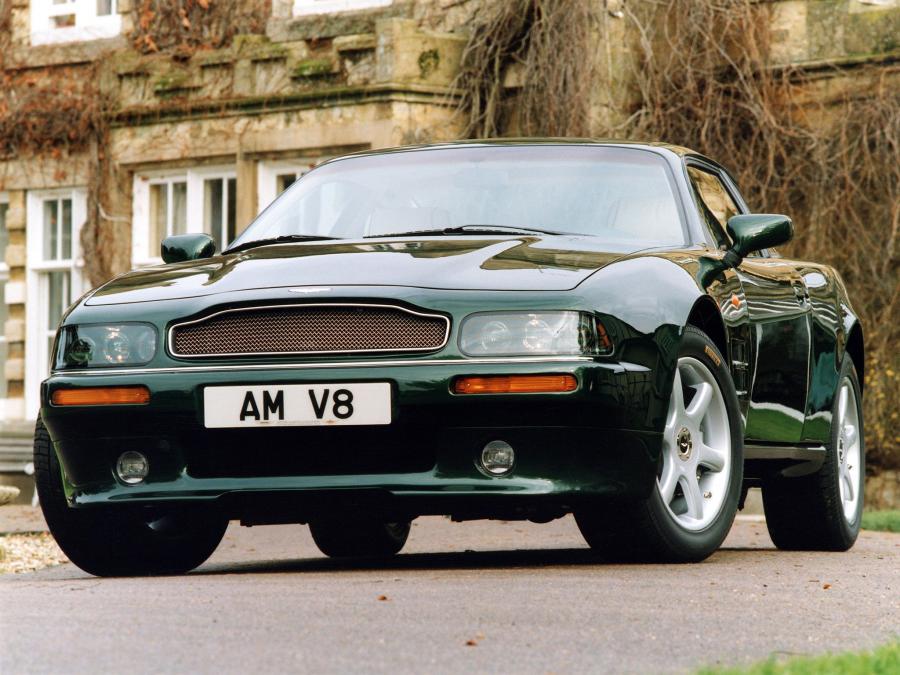  Aston Martin V8 Coupe 1996 года  (фото 9 из 17)
